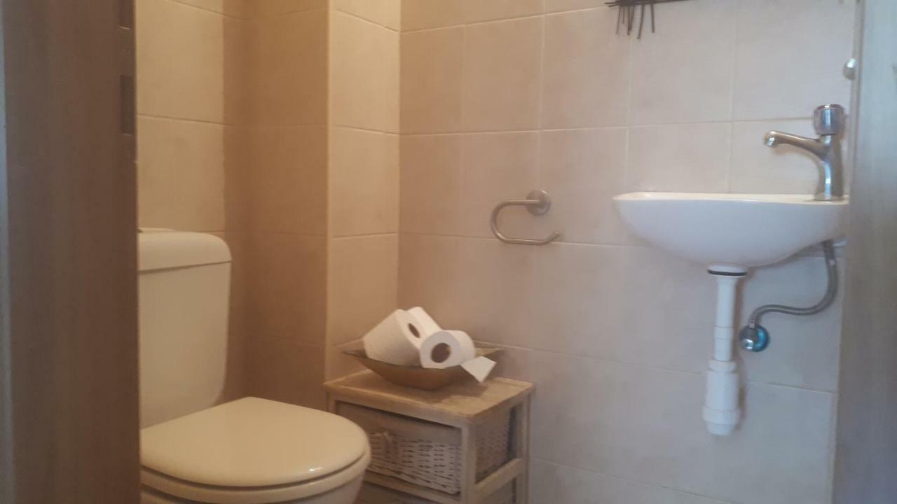 Apartment 2 Bedrooms Central Location Ashdod Exteriör bild