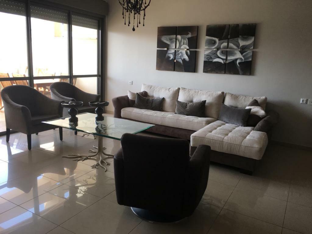 Apartment 2 Bedrooms Central Location Ashdod Exteriör bild